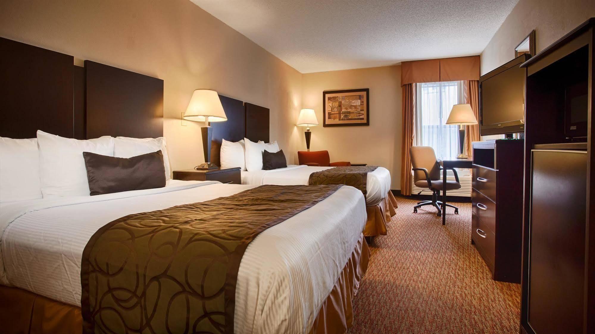 Best Western Plus Edison Inn Гарнер Экстерьер фото