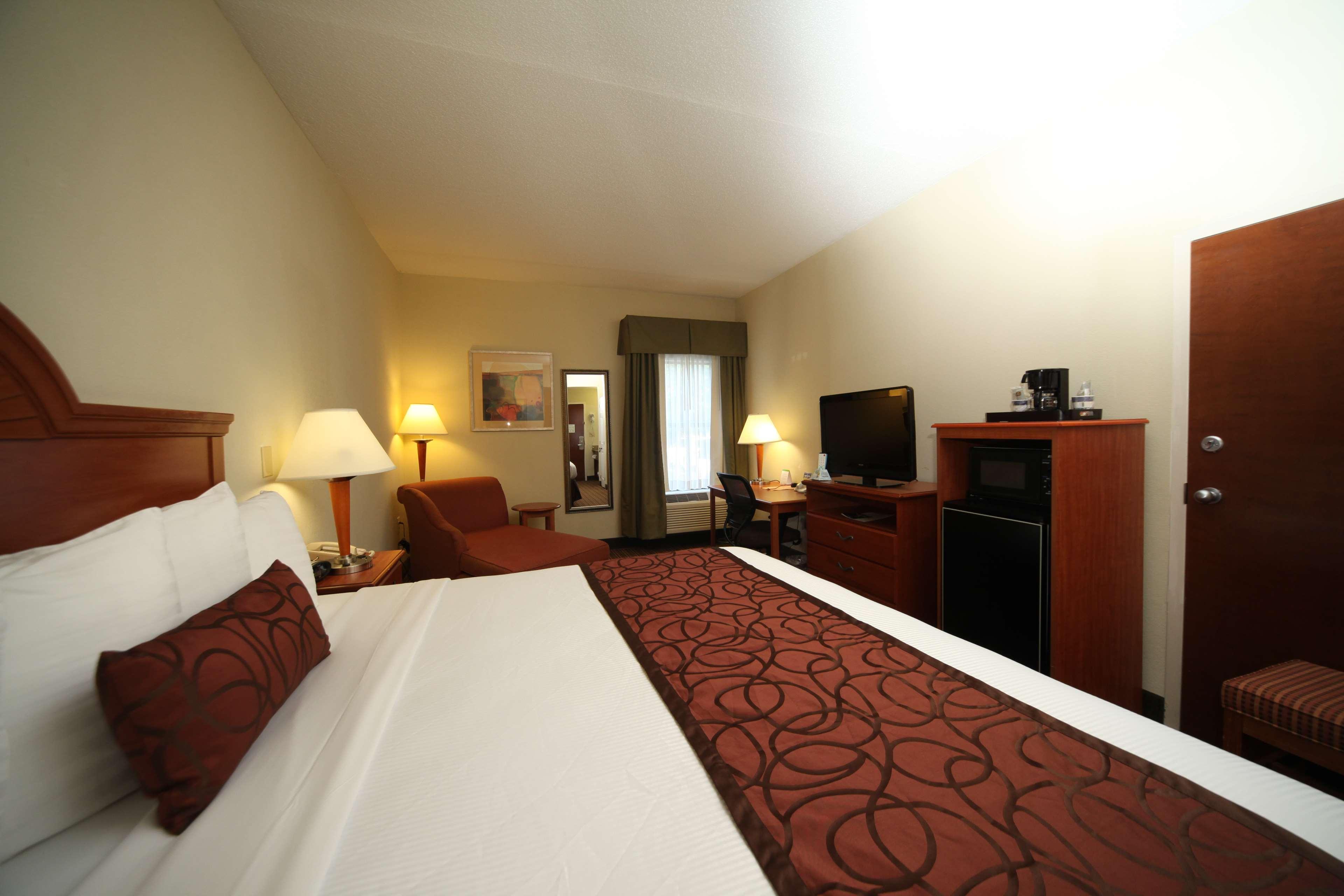 Best Western Plus Edison Inn Гарнер Экстерьер фото