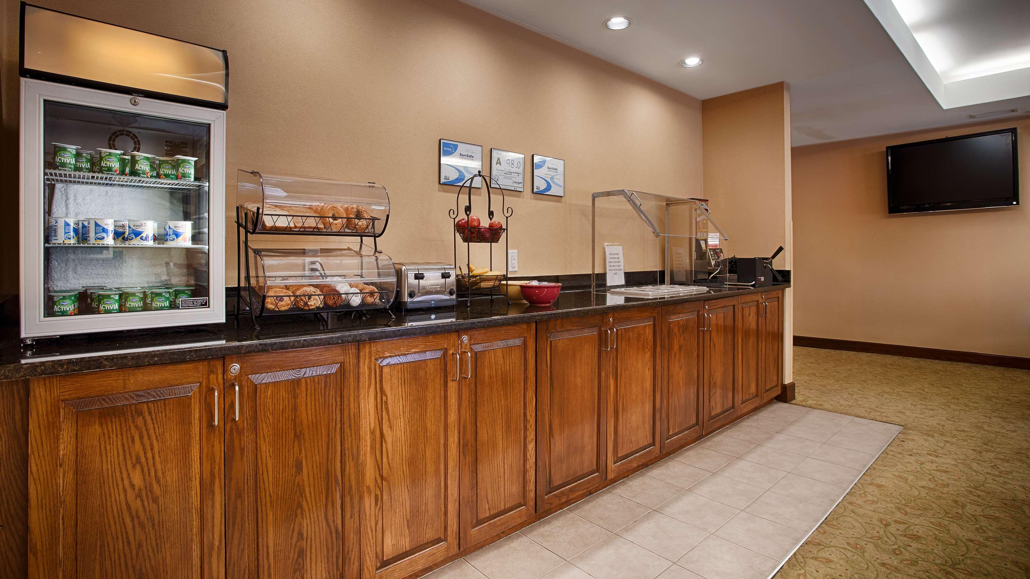 Best Western Plus Edison Inn Гарнер Экстерьер фото