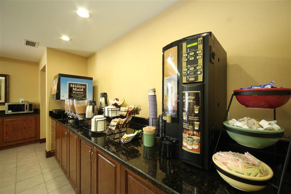 Best Western Plus Edison Inn Гарнер Ресторан фото